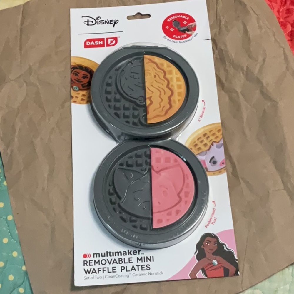 Disney Dash Moana and Pua Removable Mini Waffle Plates set for Dash MultiMaker